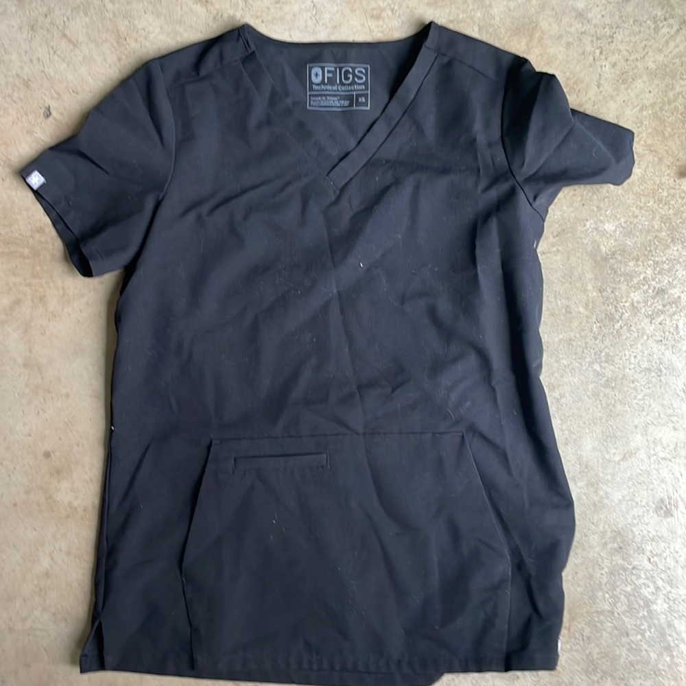 Figs 3 pocket black top, used 3 times